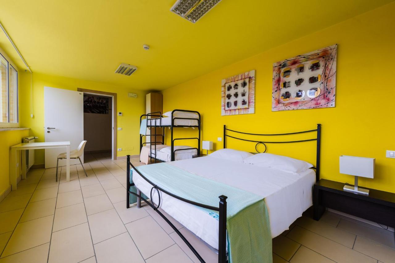Eliopoli Beach Hostel & Restaurant Тиррения Экстерьер фото