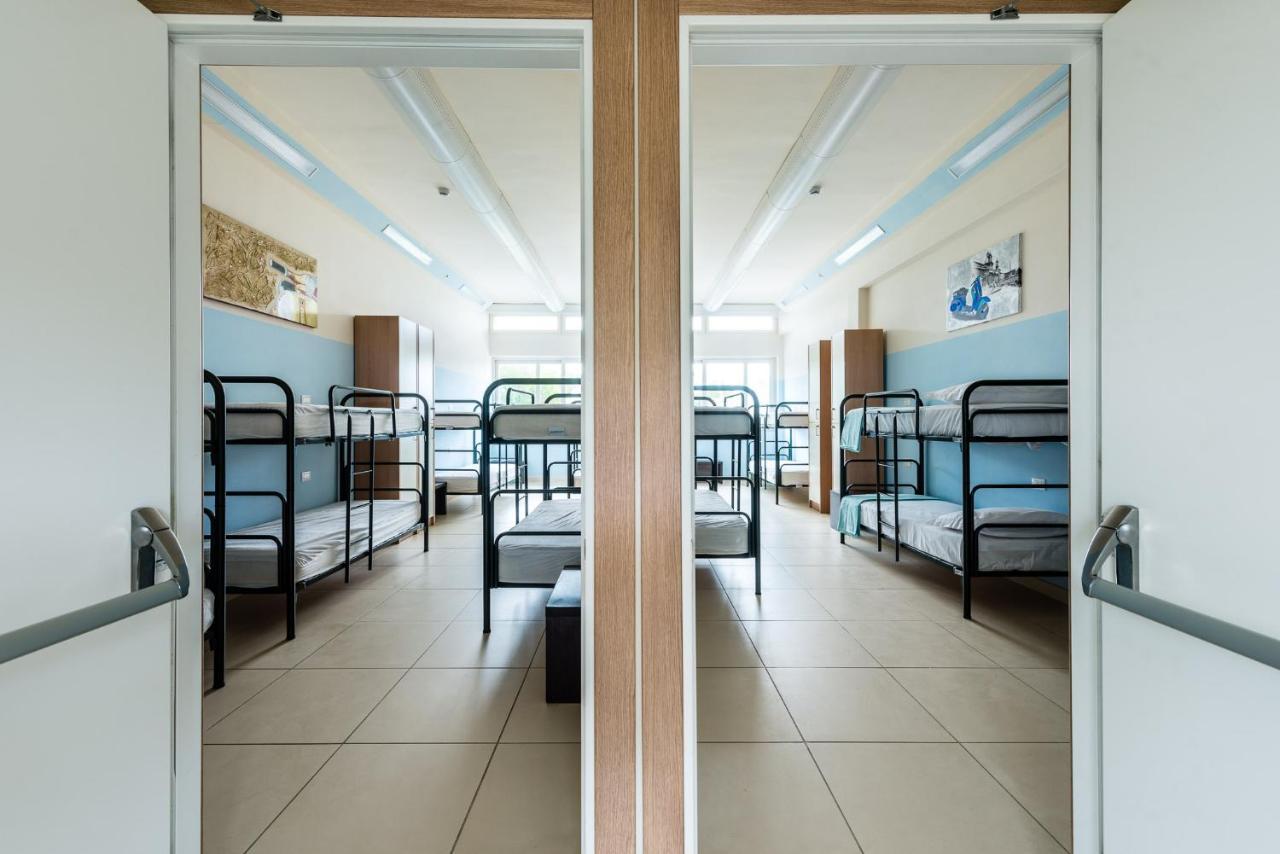 Eliopoli Beach Hostel & Restaurant Тиррения Экстерьер фото